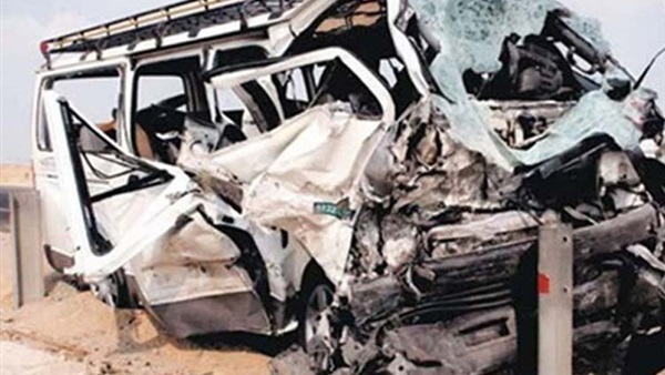    إصابة 4 أشخاص بينهم سائحة إيطالية فى حادث سير بالبحر الأحمر 