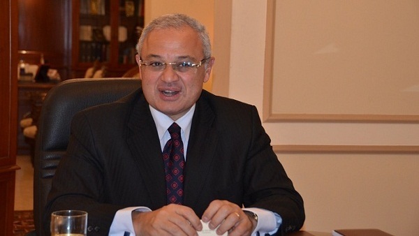 «زعزوع» يبحث مع سفير بريطانيا عودة حركة الطيران إلى شرم الشيخ 