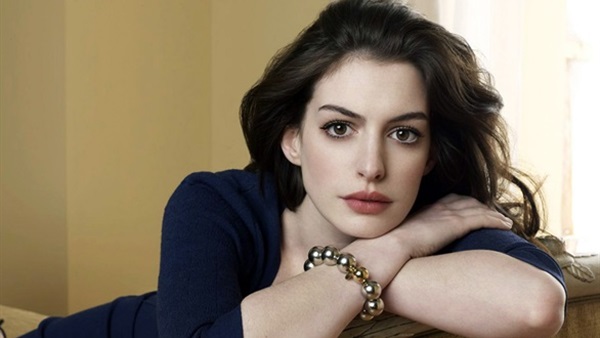 خبر حمل "آن هاثاواي "يثير حيرة مصورى الباباراتزى