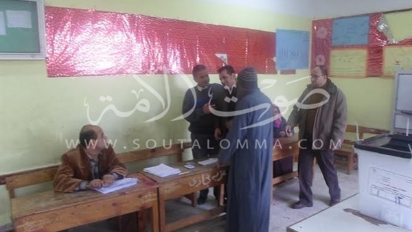  بالصور..إقبال محدود على لجان التصويت بمدرسة كمال الشاذلى بالباجور