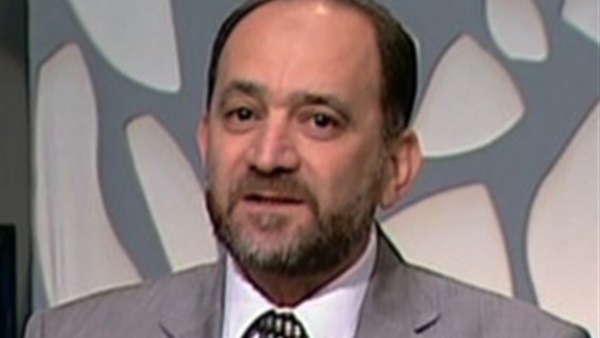 "سفير مصر بالسنغال" يطمئن على بعثة الفراعنة الصغار