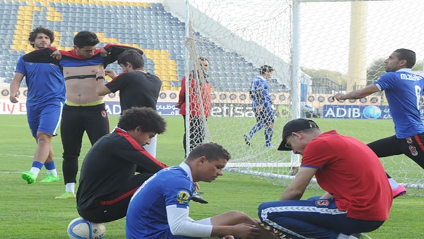 «بيسيرو» يستخدم أجهزة القياسات البدنية بالتدريبات 