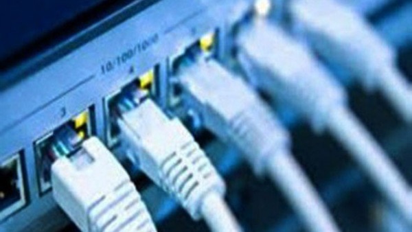  «اتصالات قنا»: عودة خدمة الإنترنت بالبنوك خلال 24 ساعة بقنا 