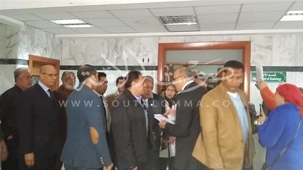 بالصور.. وزير الصحة يتفقد مستشفى بورسعيد العام