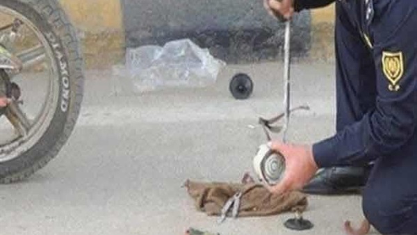 أمن الشرقية: تفكيك 3 عبوات هيكلية بمحيط بنك ومدرسة 