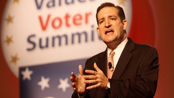 تيد كروز: يجب على أمريكا محاربة داعش لا تغيير الأنظمة