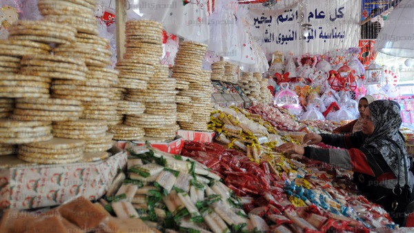 حلوى المولد النبوي.. إرتفاع فى الأسعار وإنخفاض نسب الإقبال بالاقصر