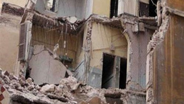  انهيار أجزاء من عقار بشارع الدير في الإسكندرية