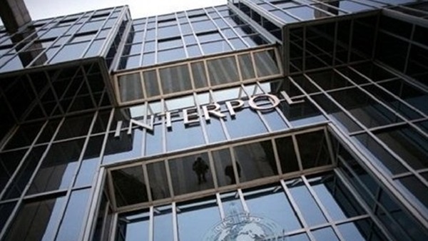 «الانتربول» يلقى القبض على مسئول رواندى سابق 