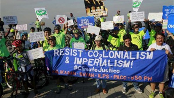 نشطاء فلبينيون يحتجون على اتفاق باريس للمناخ