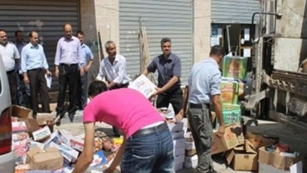 ضبط 2 طن دقيق مجهول المصدر و1431 صاروخ ألعاب نارية بالبحيرة