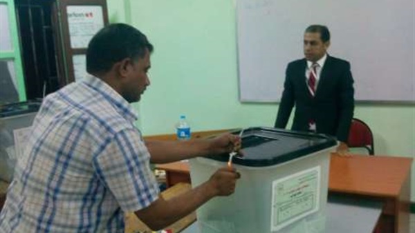 بدء عملية الفرز بدائرة الرمل