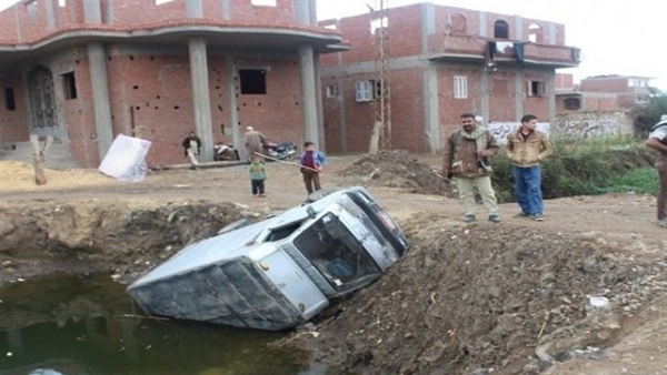 العثور على جثة طفلة أخرى في حادث سقوط سيارة جنوب الاقصر