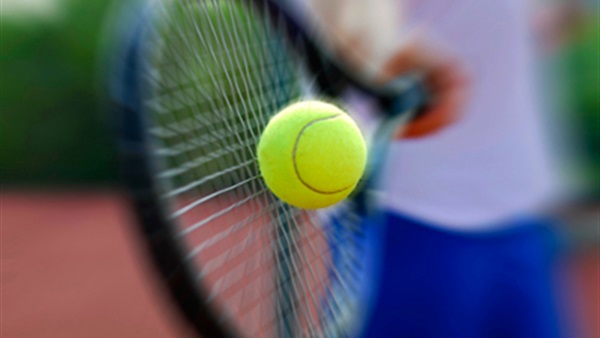 بريطانيا توزع 10 آلاف مضرب تنس على الناشئين لاكتشاف نجوم المستقبل