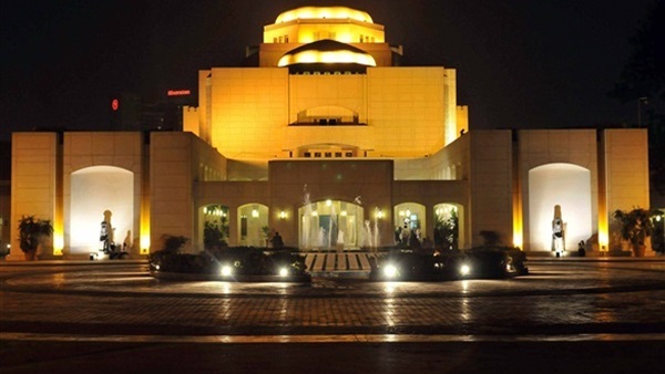 عرض الفيلم الفلسطيني الطويل "خلف الشمس" بدار الأوبرا