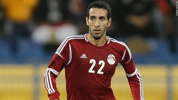 ابوتريكة يشيد بحسام عاشور عبر تويتر