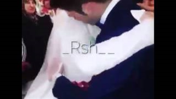 بالفيديو..شاب تركى يبكى بشكل هستيرى لزواج شقيقته