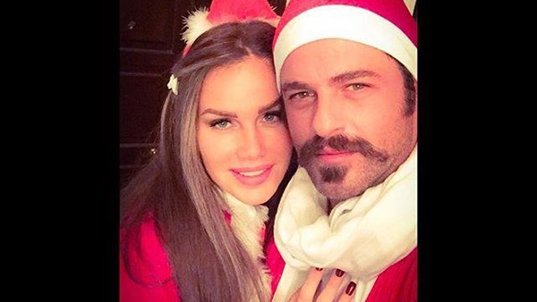 بالفيديو.."نيكول سابا وزوجها" يطرحون "Christmas Medley"