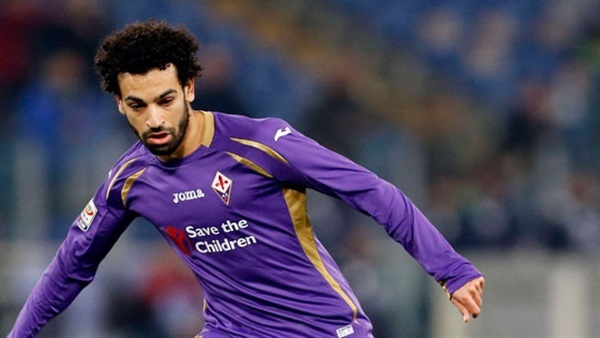 محمد صلاح ينشر صورة مع إبنته على فيس بوك