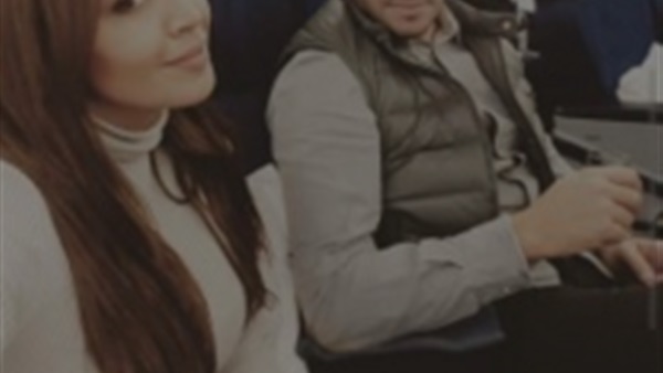 أمل بوشوشة تحتفل بالكريسماس مع زوجها 