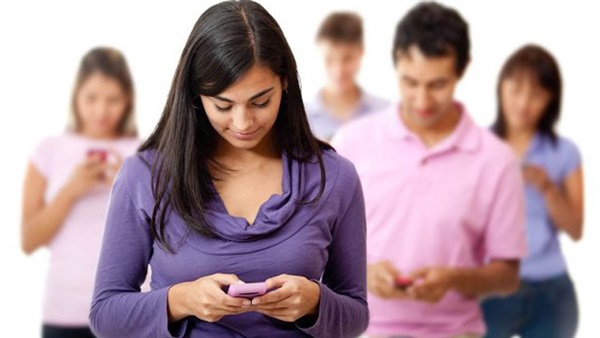 ابتكار اختبار لتحديد الادمان على فيسبوك