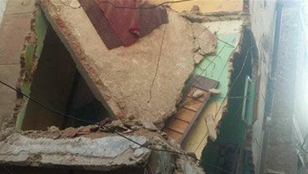 انهيار جزئي لسقف مخزن بدمنهور دون وقوع إصابات