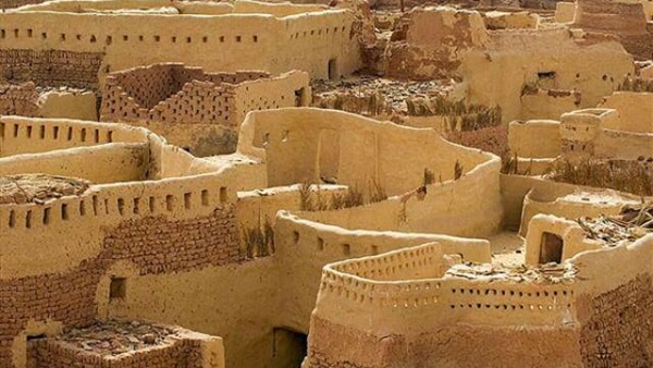 الانتهاء من تشطيب ألفي منزل ريفي بالفرافرة قبل زيارة السيسي   