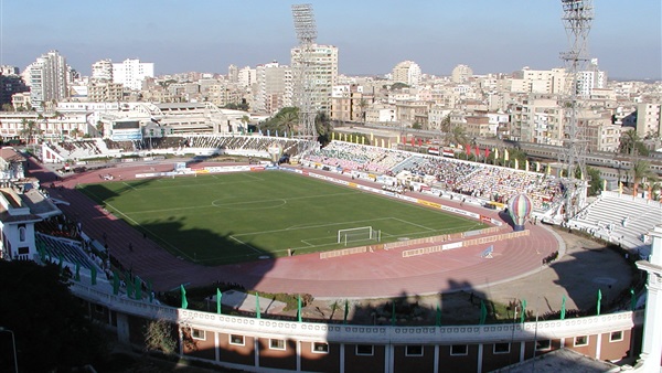 اليوم.. سموحة يستضيف الإنتاج الحربي باستاد الإسكندرية