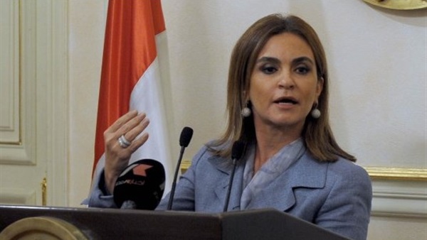 وزير التعاون الدولي تعرض تقريرا عن مشروعات المنح والقروض الأجنبية