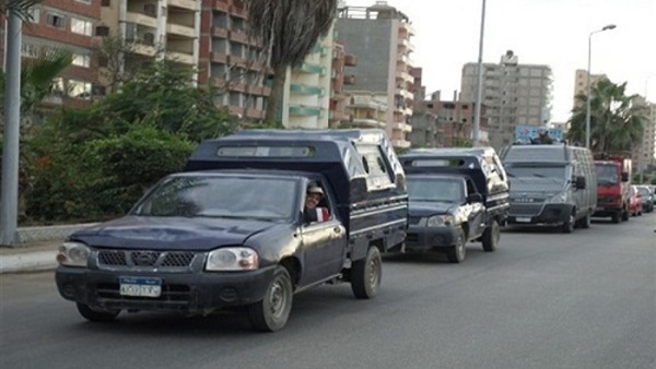 حملات أمنية بعدد من المحافظات لضبط الخارجين عن القانون