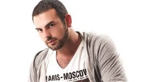 أحمد معز يضع اللمسات الأخيرة لـ«مولود النهاردة»