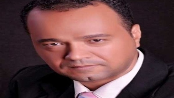 خالد أبوالدهب يوشك على الانتهاء من سيناريو "بريق الذهب"
