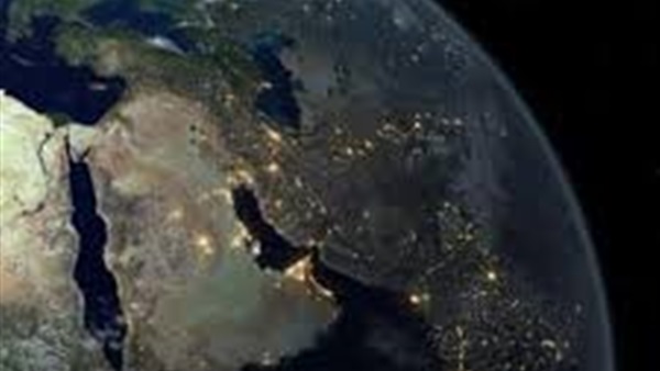 عالم فضاء كندي يلتقط صورا للأرض من الفضاء