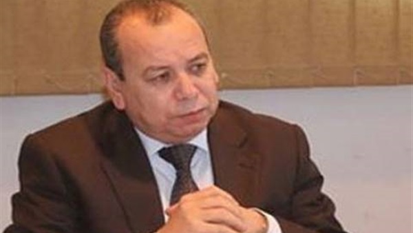 محافظ الشرقية يستعرض أعمال مديرية التنظيم والإدارة