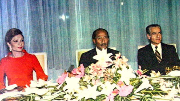 مصر سبقت السعودية بـ27عام.. الصدام المصرى الإيرانى بدأ فى عهد عبد الناصر.. تحسن ملحوظ بين السادات و«إيران الشاه».. والثورة الإسلامية ومعاهدة السلام سبب إنهيار العلاقات بين البلدين