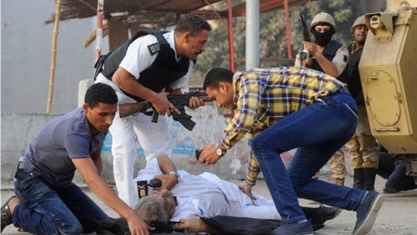 متهم بمقتل «فراج» يطلب من المحكمة إجراء عملية جراحية