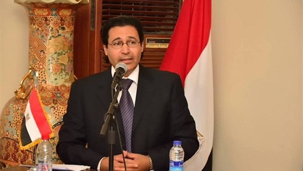 الجزايرلي يرصد خطايا الكائن البشري في ديوانه الجديد