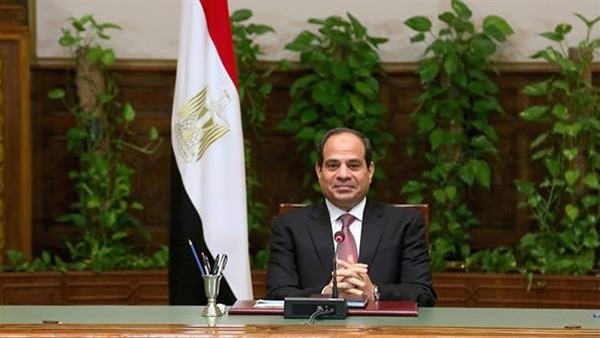 السيسي يهنئ المسيحيين بعيد الميلاد المجيد