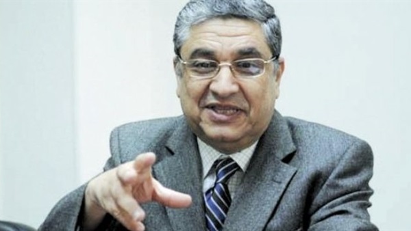 «شاكر»: التعاقد مع شركتين صينيتين لانتاج الكهرباء بالفحم