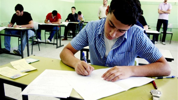 بدء إمتحانات الفصل الدراسي الأول بالجيزة