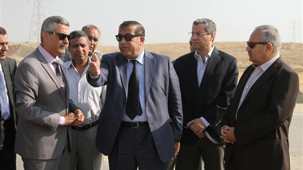 وزير النقل يتفقد الطريق الاقليمي وطرق بنها الجديدة