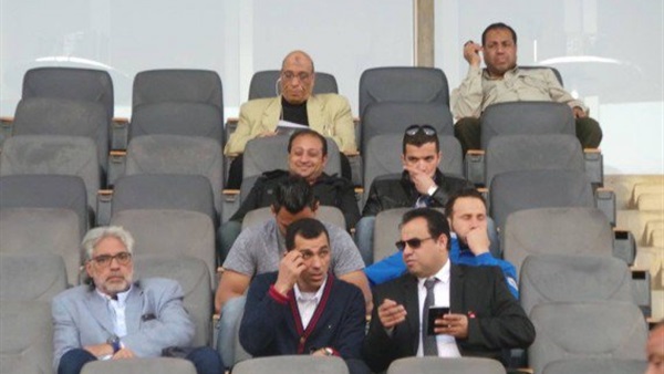 بالصور.. نبيه وناجي يحضران مباراة الزمالك وانبي