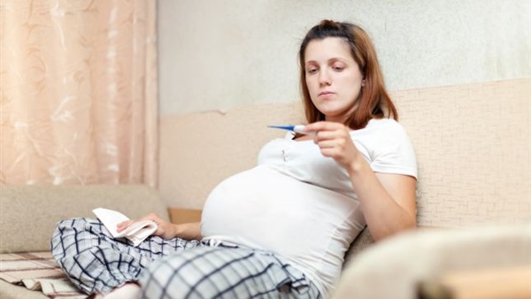 ١٠ خطوات لعلاج نزلة البرد للمرأة «الحامل»
