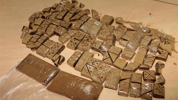 ضبط عاطلين بحوزتهما 132 طربة لمخدر الحشيش