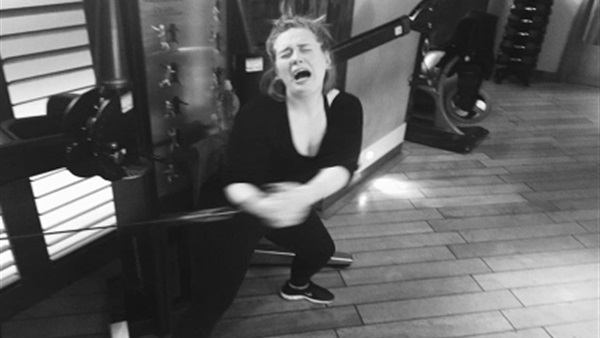 بالصورة.. Adele تتألم من الرياضة والريجيم من أجل صورتها