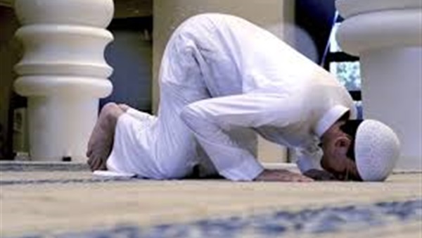 الأفتاء توضح حكم وجوب صلاة الجمعة لسكان الصحراء