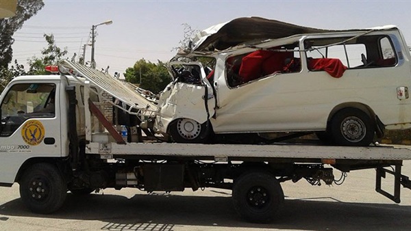 ارتفاع ضحايا حادث الوادي الجديد إلى 8 حالات 