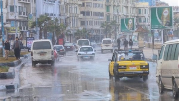 أمطار غزيرة علي الإسكندرية.. واستمرار اغلاق بوغازي الدخيلة