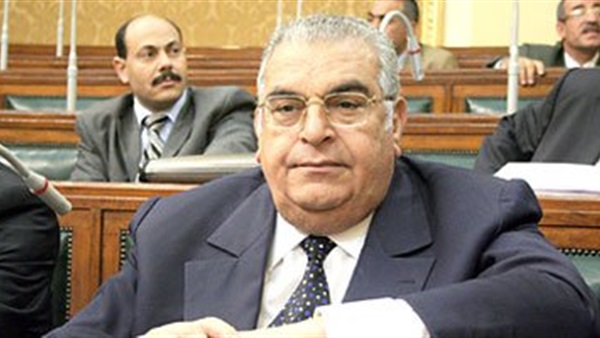 فيديو نادر.. كمال الشاذلى يعنف مرتضى منصور:"أقعد.. ماحدش طلب شهادتك"